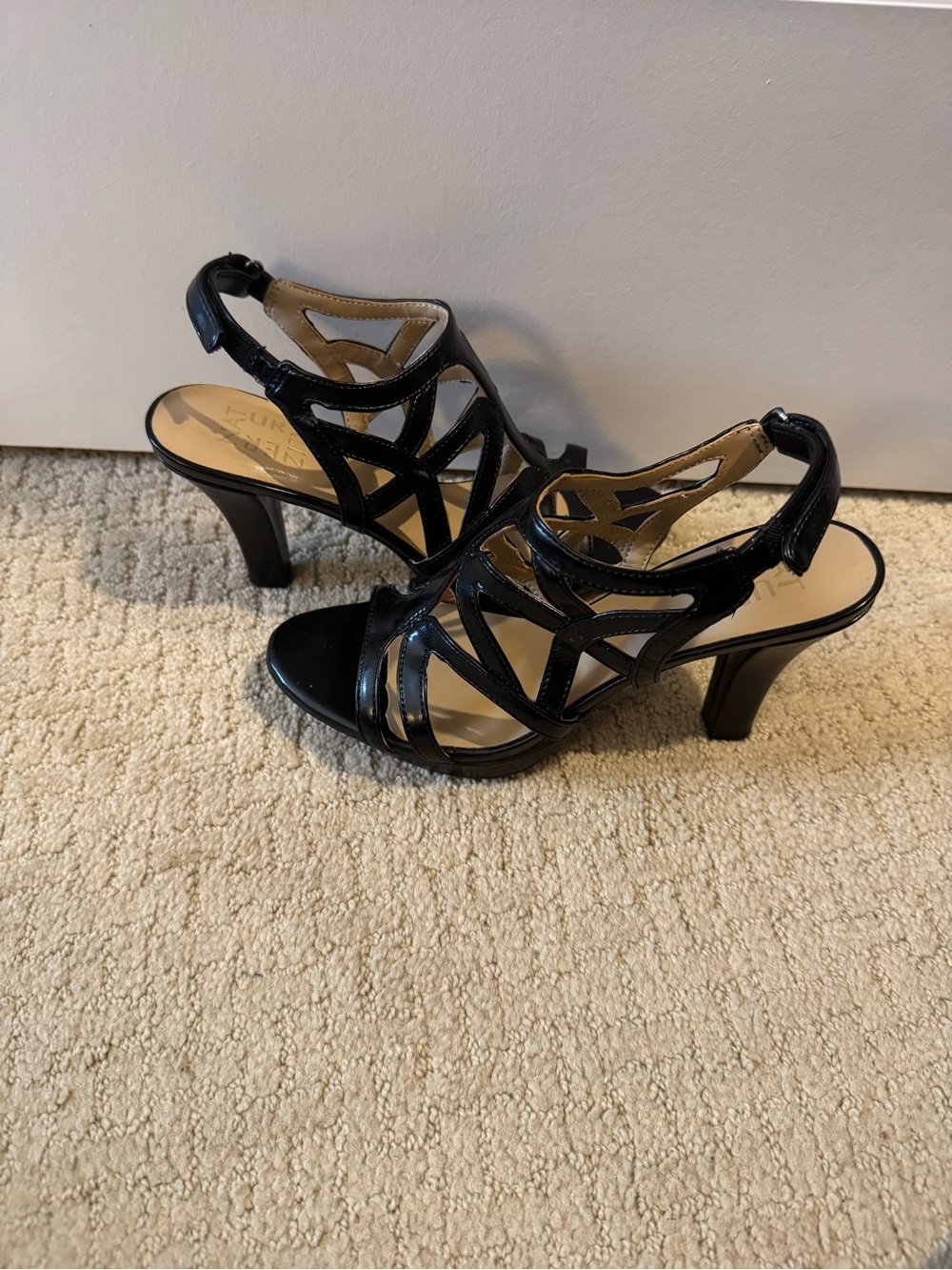 Black Strappy Heals Size 6